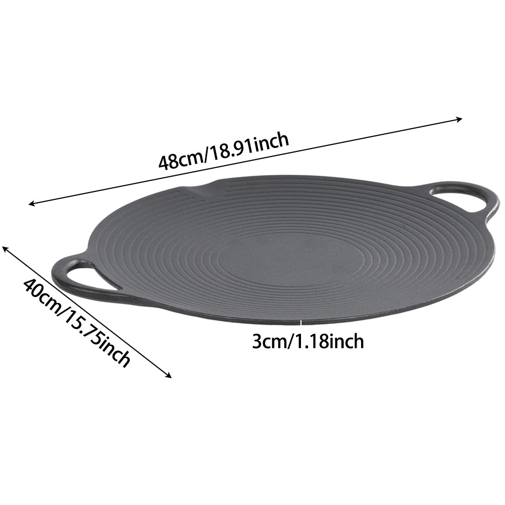 Cast iron grill pan on white, marked 40 cm across the pan, 48 cm with handles and 3 cm deep